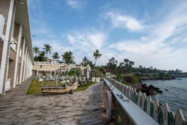 هتل State Beach Resort And Spa