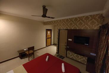 בית מלון כפרי Vyavahar Lodge
