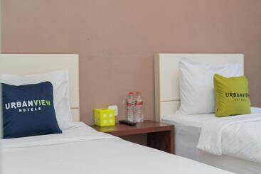 Urbanview Hotel Bubusini Batu By Reddoorz
