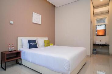 Urbanview Hotel Bubusini Batu By Reddoorz