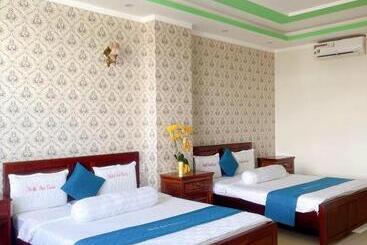 Anh Tuấn Hotel & Coffee Pleiku, Gia Lai