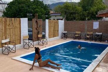 هتل Cafayate Los Toneles