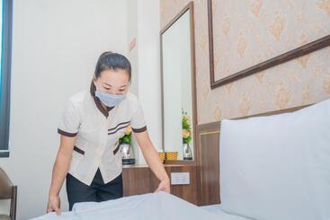 هتل Khách Sạn Hoàng Yến