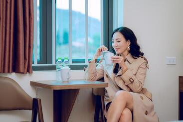 هتل Khách Sạn Hoàng Yến