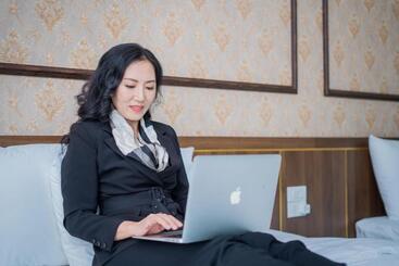 هتل Khách Sạn Hoàng Yến