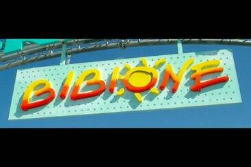 تختخواب و صبحانه Quiet Residence With Pool Beahost