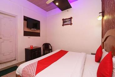 فندق Oyo Vad180  Pashupati Regency