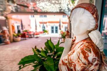 هتل Secret Garden Miami Beach