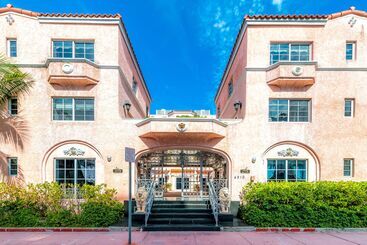 هتل Secret Garden Miami Beach