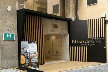 هتل Nivia Born Boutique