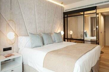 هتل Nivia Born Boutique