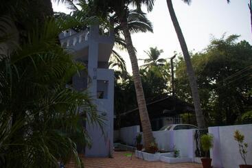 پانسیون The Sovereign Villa