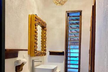 پانسیون Xcabal Hotel Boutique