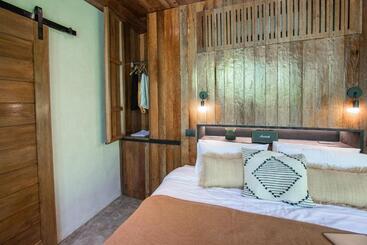 Surfing Temple Hotel Boutique