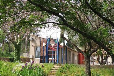 هاستل Auberge De Jeunesse Hi Nîmes