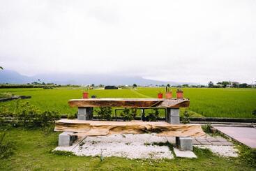تختخواب و صبحانه 似禾苑民宿 Siheyuan Homestay