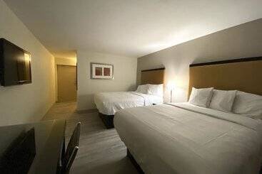 هتل University Inn Of Carbondale