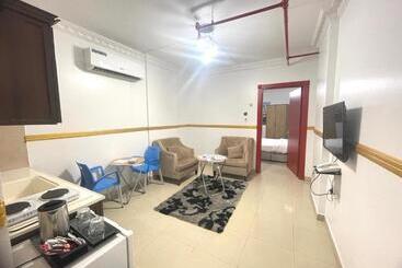 Al Quba Al Thahbia Hotel Suites 2