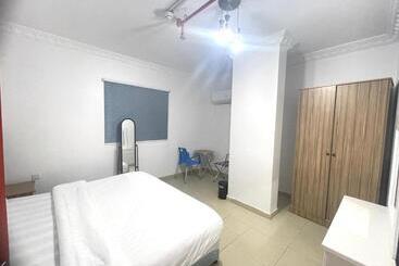 Al Quba Al Thahbia Hotel Suites 2