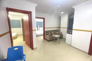 Al Quba Al Thahbia Hotel Suites 2
