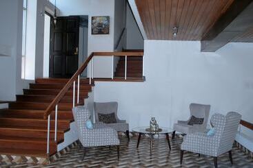 هتل Boutique La Plazuela