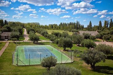 בית מלון כפרי Algodon Wine Estates & Champions Club