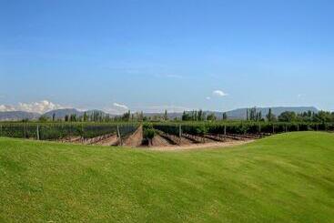 בית מלון כפרי Algodon Wine Estates & Champions Club