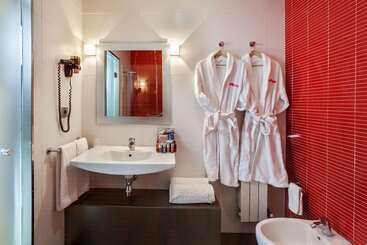 هتل Granada By Pierre & Vacances