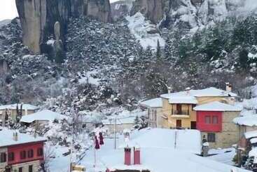 هتل Archontiko Mesohori Meteora