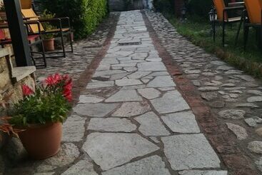 هتل Archontiko Mesohori Meteora