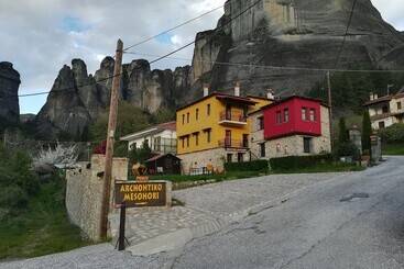 هتل Archontiko Mesohori Meteora