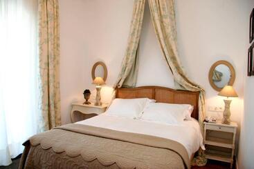 B Bou Hotel Cortijo Bravo