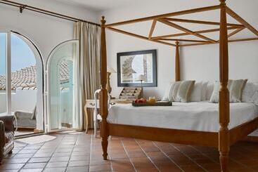 B Bou Hotel Cortijo Bravo