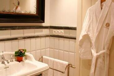 B Bou Hotel Cortijo Bravo