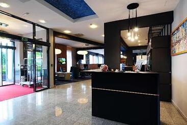 Best Western Airport Hotel Stella