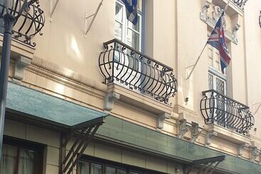 هتل Capsis Bristol Boutique