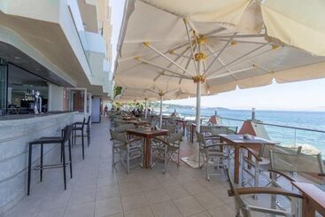 هتل Corfu Maris