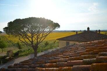 هتل Cortona Resortle Terre Dei Cavalieri