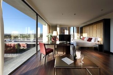 هتل Eurostars Zaragoza
