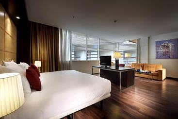 هتل Eurostars Zaragoza