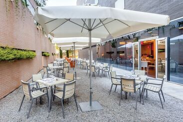 هتل Granada By Pierre & Vacances