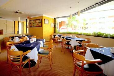 Hafersons Inn Hotel & Suites