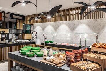 هتل Holiday Inn Munich   Leuchtenbergring, An Ihg