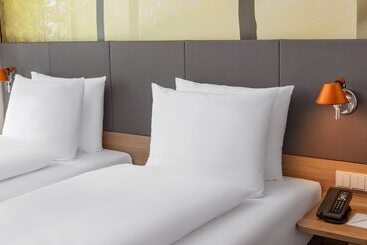 هتل Holiday Inn Munich   Leuchtenbergring, An Ihg