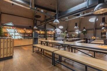 Leonardo Hotel Almere City Center