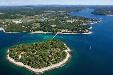 هتل Maistra Camping Koversada Uncovered Naturist Mobile Homes