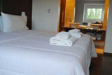 هتل Malargüe Inn & Suites Spa Casino
