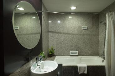 Manhattan Hotel Jakarta