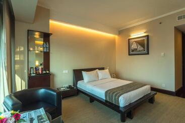 Manhattan Hotel Jakarta