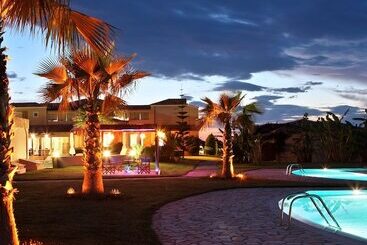 هتل Olympia Golden Beach Resort & Spa
